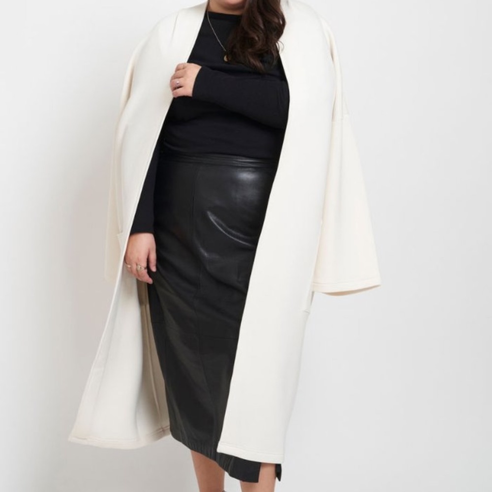 Leze the Label Cardicoat in Bone 2XL